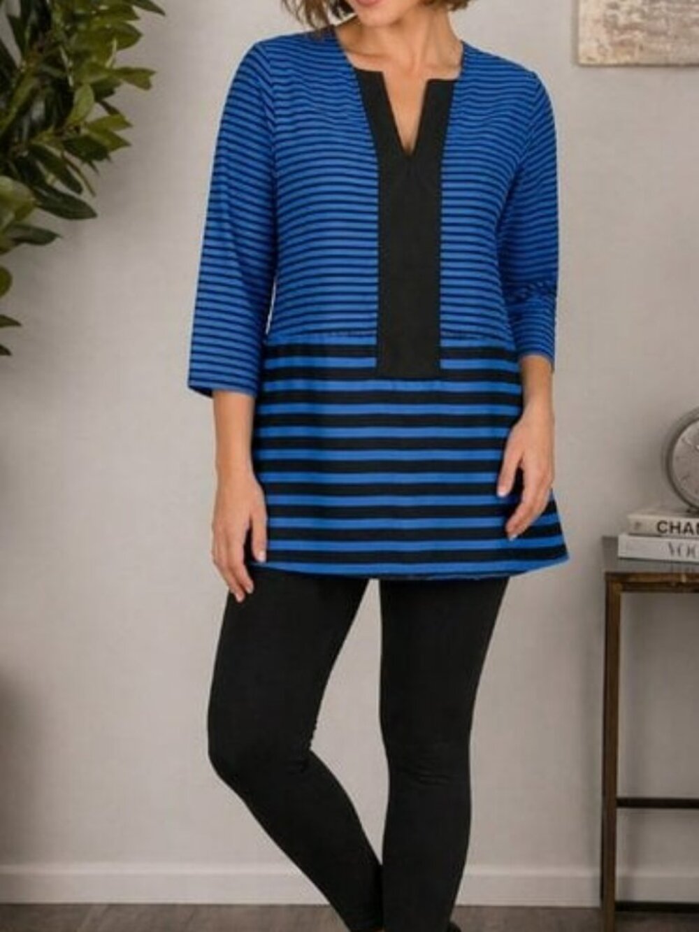 TUNIC TOP BOLD BLUE AND BLACK STRIPES  Aesthetic colorblock SIZE XS